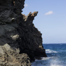 La bellezza dell’estate – Vacanze a Pantelleria – Le onde a Cala Cottone – Lily&Sage Design